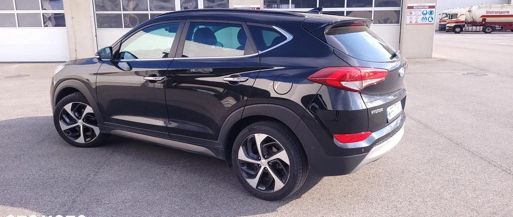 Hyundai Tucson cena 65500 przebieg: 316000, rok produkcji 2016 z Żory małe 254